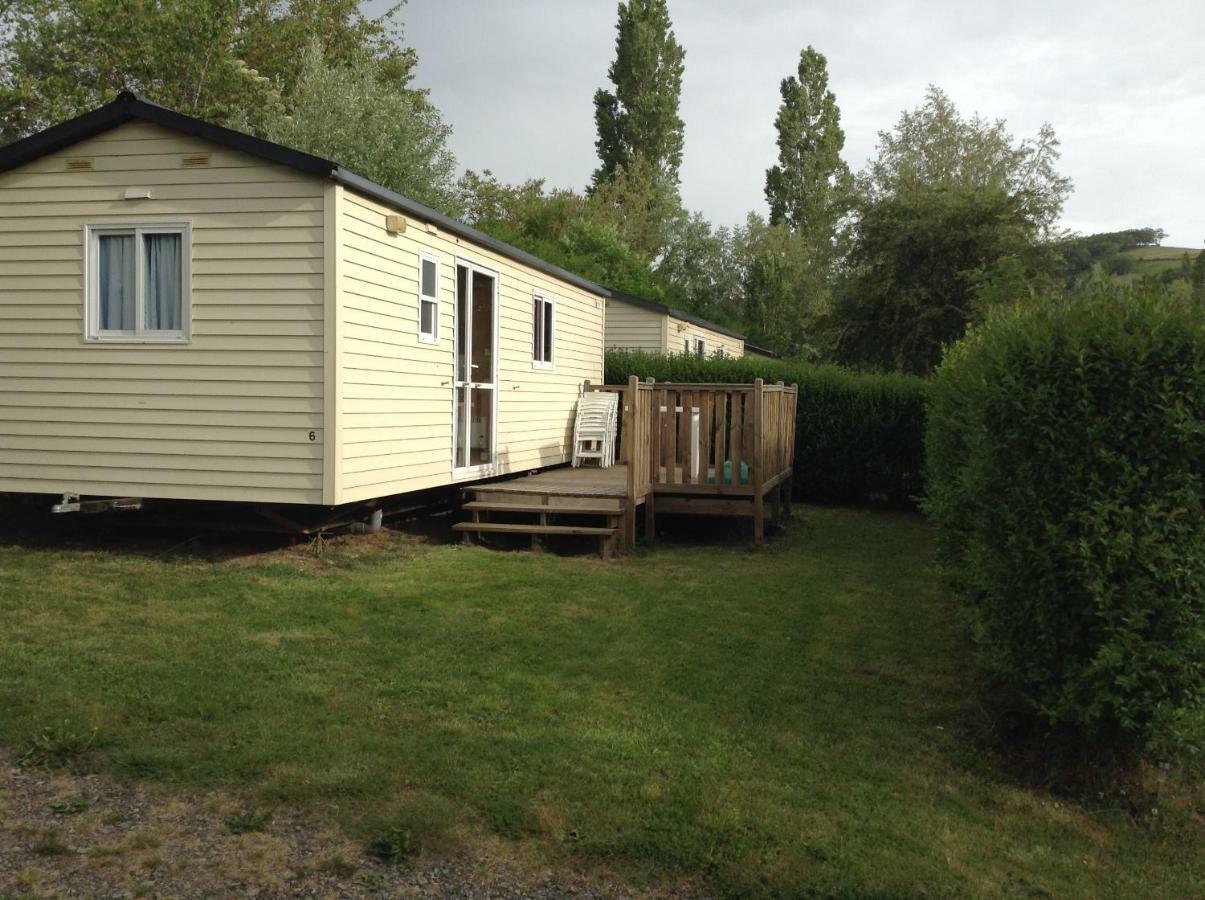 Camping Du Pont De St Gal Saint-Gal-sur-Sioule Luaran gambar