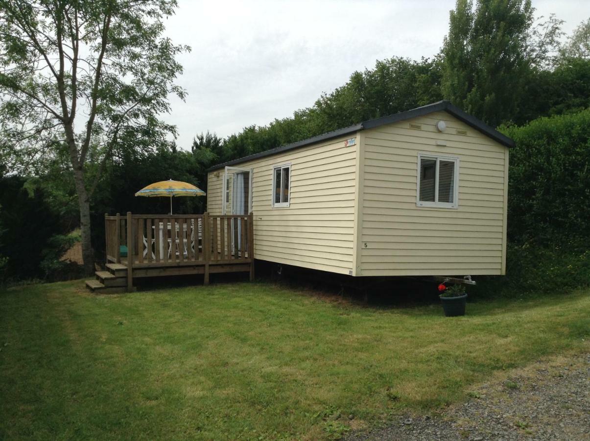 Camping Du Pont De St Gal Saint-Gal-sur-Sioule Luaran gambar